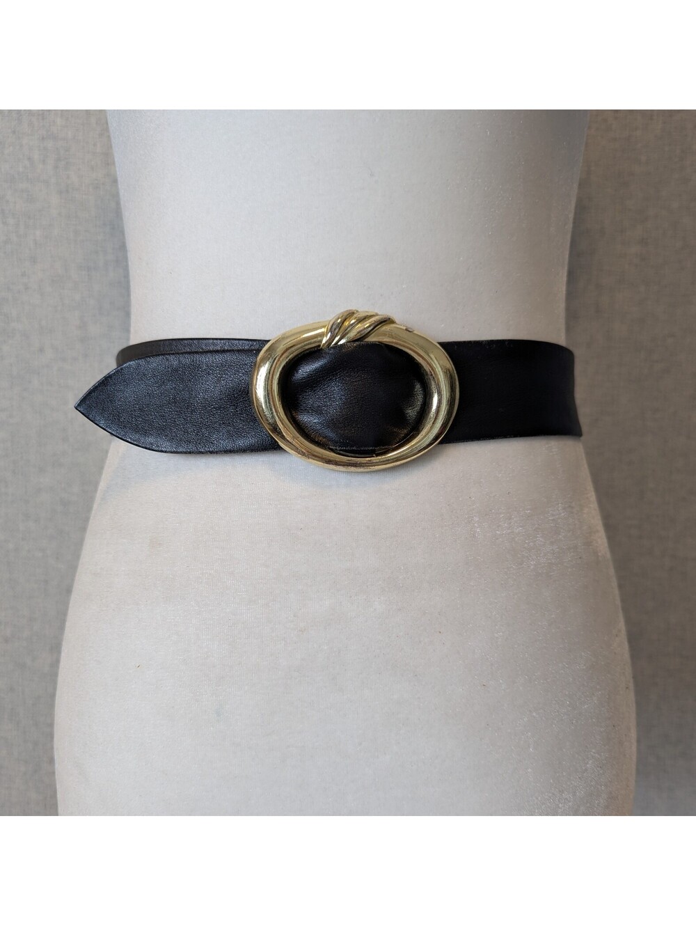 Vintage 80s soft leather sash belt - Size S/M